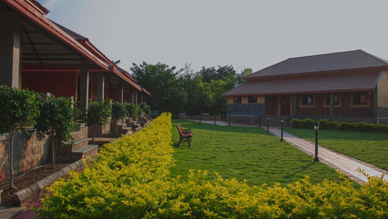 Wildcat Resort Tadoba Sirkada Екстер'єр фото